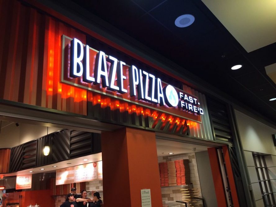 Does Blaze Pizza Take Apple Pay