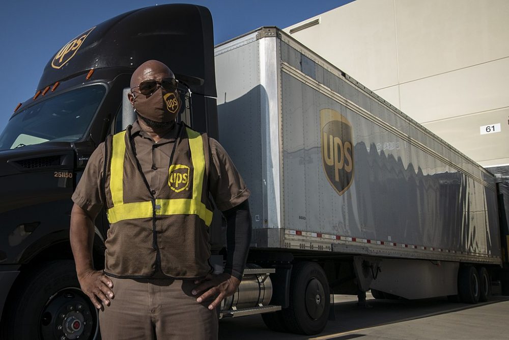 What Time Does UPS Pay Direct Deposit?